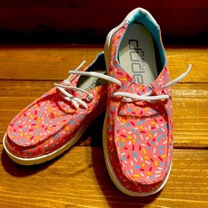 girls hey dude sprinkles